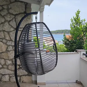 Gostinjska kuća Riviera And